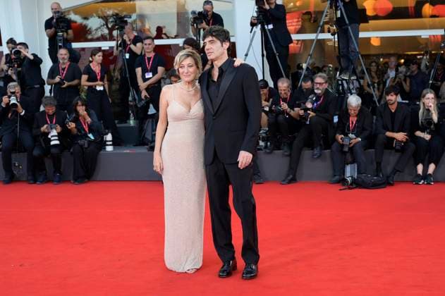 Valeria Bruni Tedeschi und Pietro Marcello bei der Premiere des Kinofilms Duse auf der Biennale di Venezia 2025 82. Internationale Filmfestspiele von Venedig im Palazzo del Cinema. Venedig, 03.09.2025