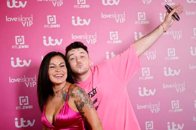 Fernsehstar Jasmin Herren mit ihrem Freund und Sänger Philipp Bender bei der Premiere der neuen Staffel der Dating-Show Love Island VIP im Cinenova Kino - die neue Staffel wird ab dem 11. September bei RTL2 ausgesetrahlt. Köln, 03.09.2025 NRW Deutschland Copyright: xChristophxHardtx