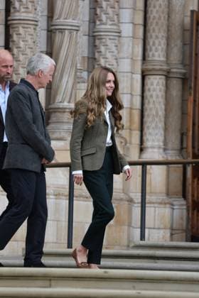 . 04 09 2025. London, United Kingdom. Prince William and Kate Middleton, the Prince and Princess of Wales, visit the newly transformed gardens at the Natural History Museum in London.  xStephenxLockx xi-Imagesx IIM-26190-0004