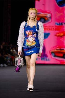 Seoul Fashion Week 2026 SEOUL, SOUTH KOREA - SEPTEMBER 4: A model walks the runway to present a creation during the GREEDILOUS show at Seoul Fashion Week 2026 Spring Summer in Seoul, South Korea on September 4, 2025. Hwawon Ceci Lee Anadolu Seoul South Korea. Editorial use only. Please get in touch for any other usage.  Copyright: x2025xAnadoluxHwawonxCecixLeex