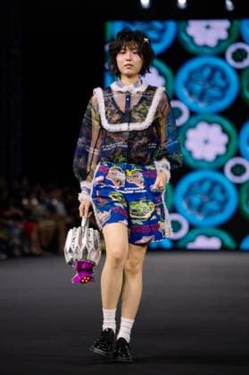Seoul Fashion Week 2026 SEOUL, SOUTH KOREA - SEPTEMBER 4: A model walks the runway to present a creation during the GREEDILOUS show at Seoul Fashion Week 2026 Spring Summer in Seoul, South Korea on September 4, 2025. Hwawon Ceci Lee Anadolu Seoul South Korea. Editorial use only. Please get in touch for any other usage.  Copyright: x2025xAnadoluxHwawonxCecixLeex