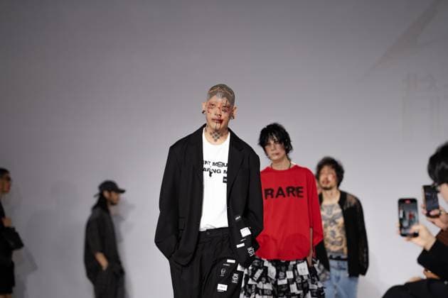 Seoul Fashion Week 2026 SEOUL, SOUTH KOREA - SEPTEMBER 4: A model walks the runway during the AJOBYAJO show at Seoul Fashion Week 2026 S S in Seoul, Korea on September 4, 2025. Hwawon Ceci Lee Anadolu Seoul South Korea. Editorial use only. Please get in touch for any other usage.  Copyright: x2025xAnadoluxHwawonxCecixLeex
