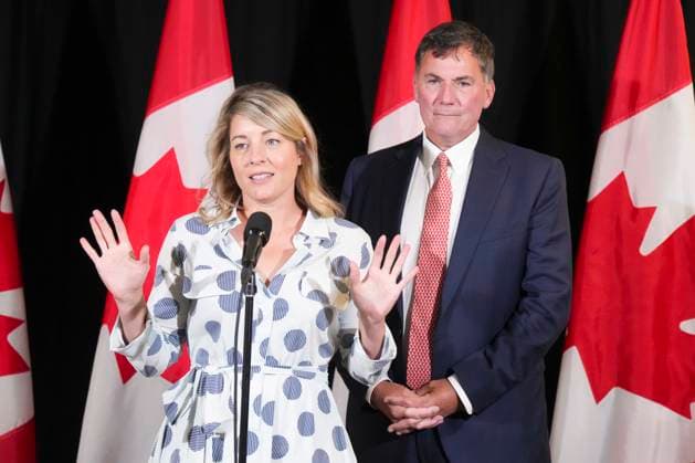 September 4, 2025, Toronto, On, CAN: Melanie Joly, Minister of Industry, and Dominic LeBlanc Minister responsible for Canada-U.S.Trade and Intergovernmental Affairs speak to the media at the Liberal cabinet retreat in Toronto on Thursday September 4, 2025. Toronto CAN  - ZUMAc35_ 20250904_zaf_c35_025 Copyright: xChrisxYoungx