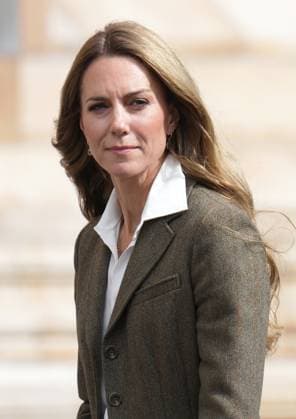 William and Kate visit the Natural History Museum The Prince and Princess of Wales visit the Natural History Museum s newly transformed gardens and meet young people connecting with nature, in London, UK, on the 4th September 2025. Picture by James Whatling London Natural History Museum London United Kingdom  WHA-0799