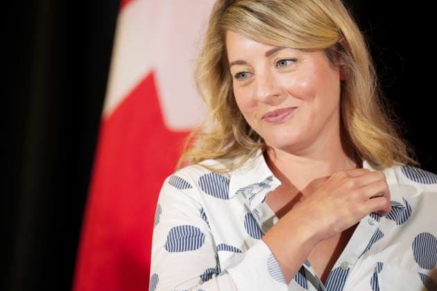 September 4, 2025, Toronto, On, CAN: Minister of Industry Melanie Joly speaks to the media at the Liberal cabinet retreat, in Toronto, on Thursday, Sept. 4, 2025. Toronto CAN  - ZUMAc35_ 20250904_zaf_c35_033 Copyright: xChrisxYoungx