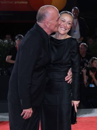 Venice, Italy: Venice, 82nd Venice International Film Festival 2025 - Evening 9. Red Carpet for the film Il Mostro. Pictured: Stefano Sollima with his partner Alice Sozzi. Venice Italy  - ZUMAp169 20250904_zea_p169_1578 Copyright: xAlbertoxTerenghix
