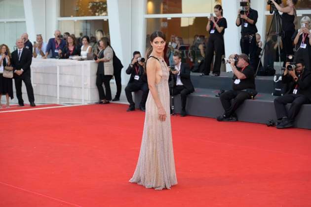 Elisa red carpet in Venice Lido, Italy - 04 Sep 2025 Barbara Ronchi attends the Elisa red carpet during the 82nd Venice Film Festival in Venice Lido at Palazzo del cinema. Venice Lido Italy Copyright: xMarioxCartellix xSOPAxImagesx _DSC6844