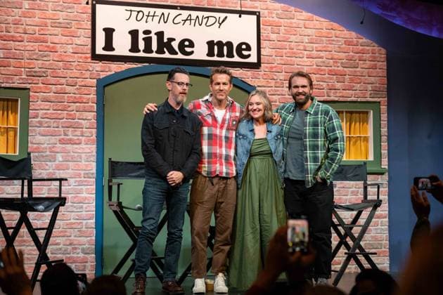 September 4, 2025, Toronto, On, Canada: Director Colin Hanks, producer Ryan Reynolds, and John CandyoÂ¢Ã¢öÂ¬AÂ¡oÆ’Ã¢â‚¬Å¾oÆ’Ã‚Â s children Jennifer andoöÃ‚Â¬oÂ¢Ã¢öÂ¬Ã‚ Christopher Candy pose for a photo at a press conference for the film John Candy: I Like Me, prior to the filmoÂ¢Ã¢öÂ¬AÂ¡oÆ’Ã¢â‚¬Å¾oÆ’Ã‚Â s premiere, at the Toronto International Film Festival, in Toronto on Thursday, September 4, 2025. Toronto Canada  - ZUMA Sep 20250904_zaf_c35_061 Copyright: xArlynxMcadoreyx