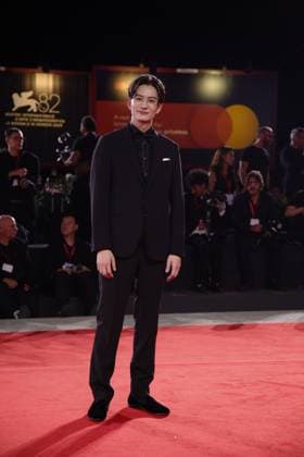 September 4, 2025, Venice, Italy: Japanese actor Masaki Okada attends the red carpet of the film Hateshinaki Scarlet (Scarlet) at the 82nd Venice Film Festival. Venice Italy - ZUMAs197 20250904_aaa_s197_404 Copyright: xMarcoxBaradax