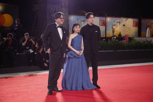 September 4, 2025, Venice, Italy: Masaki Okada, Mana Ashida and Masaki Okada attend the red carpet of the film Hateshinaki Scarlet (Scarlet) at the 82nd Venice Film Festival. Venice Italy - ZUMAs197 20250904_aaa_s197_418 Copyright: xMarcoxBaradax
