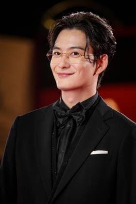 Hateshinaki Scarlet (Scarlet) red carpet during the 82nd Venice International Film Festival in Venice, Italy on 04 September 2025. Masaki Okada attend attends the Hateshinaki Scarlet (Scarlet) red carpet during the 82nd Venice International Film Festival in Venice, Italy on 04 September 2025., Credit:Stefano Costantino TTL Avalon Italy, Venice  Copyright: xStefanoxCostantinoxTTLx xAvalonx 1034230004