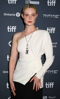 50eme Festival du Film de Toronto 50th Toronto International Film Festival Red carpet of the film Sentimental value Elle Fanning 448338 2025 09 04 Toronto Canada  Copyright: xIsabellexVautierx xStarfacex STAR_448338_033