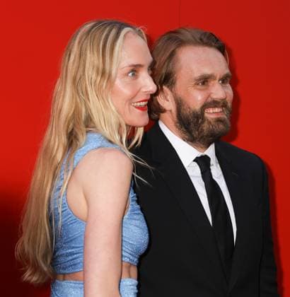 50eme Festival du Film de Toronto 05 Septembre 2025 50th Toronto International Film Festival Red carpet of the film John Candy I like me Chris Candy and his wife 448338 2025 09 04 Toronto Canada  Copyright: xIsabellexVautierx xStarfacex STAR_448338_066