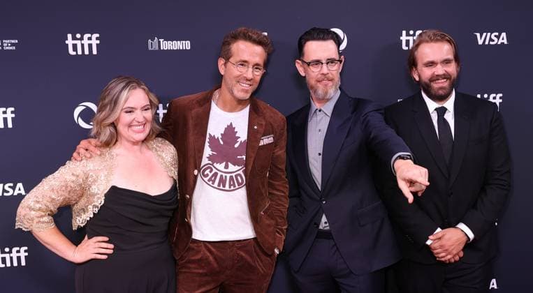 50eme Festival du Film de Toronto 05 Septembre 2025 50th Toronto International Film Festival Red carpet of the film John Candy I like me Jennifer Candy Sullivan, Ryan Reynolds, Colin Hanks and Chris Candy 448338 2025 09 04 Toronto Canada  Copyright: xIsabellexVautierx xStarfacex STAR_448338_100