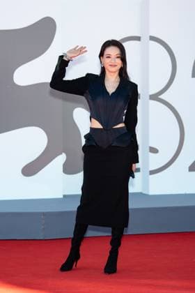 82nd Venice Film Festival Red carpet of the movie -Nuhai (Girl)- Palazzo del Cinema - Venice Lido, Italy Shu Qi 82nd Venice Film Festival Red carpet of the movie -Nuhai (Girl)- Palazzo del Cinema - Venice Lido, Italy 4th September 2025  Copyright: xSGPx