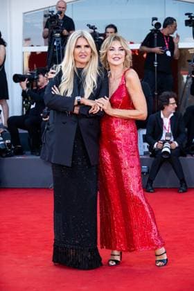 82nd Venice Film Festival Red carpet of the movie -Elisa- Palazzo del Cinema - Venice Lido, Italy Tiziana Rocca;Alba Parietti 82nd Venice Film Festival Red carpet of the movie -Elisa- Palazzo del Cinema - Venice Lido, Italy 4th September 2025  Copyright: xMAXxMONTINGELLI SGPx