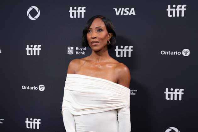 September 4, 2025, Toronto, Ontario, Canada: Sasha Exeter attends the red carpet for the John Candy - I Like Me premiere during the 2025 Toronto International Film Festival at Roy Thomson Hall. on September 4, 2025 in Toronto, Canada. Toronto Canada - ZUMAe321 20250904_zea_e321_100 Copyright: xLeonardoxRamirezx