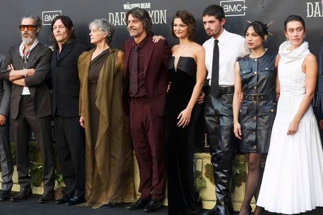 Oscar Jaenada, Norman Reedus, Melissa McBride, Eduardo Noriega, Candela Saitta, Romain Levi, Alexandra Masangkay und Greta Fernandez bei der Weltpremiere der 3. Staffel der AMC Serie The Walking Dead: Daryl Dixon im Cine Callao. Madrid, 04.09.2025