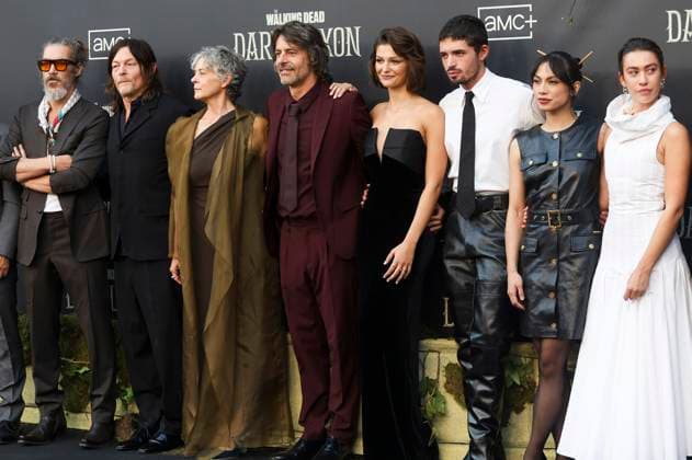 Oscar Jaenada, Norman Reedus, Melissa McBride, Eduardo Noriega, Candela Saitta, Romain Levi, Alexandra Masangkay und Greta Fernandez bei der Weltpremiere der 3. Staffel der AMC Serie The Walking Dead: Daryl Dixon im Cine Callao. Madrid, 04.09.2025