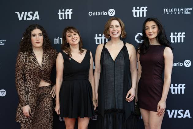 September 4, 2025, Toronto, Ontario, Canada: (L-R) Kate Berlant, Claudia O Doherty, Vanessa Bayer, and Sarah Herman attend the red carpet for the Maddie s Secret premiere during the 2025 Toronto International Film Festival at Roy Thomson Hall. on September 4, 2025 in Toronto, Canada. Toronto Canada - ZUMAe321 20250904_zea_e321_171 Copyright: xLeonardoxRamirezx