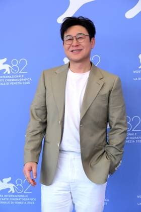 Venice, Italy: Venice,82nd Venice International Film Festival 2025, - Day 10 - Photocall film : Ri Gua Zhong Tian (The Sun Rises On Us All) Pictured : Zhang Songwen Venice Italy  - ZUMAp169 20250905_zea_p169_399 Copyright: xAlbertoxTerenghi PoolxxEvenx