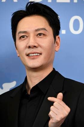 September 5, 2025, Venice, Italy: Chinese actor Feng Shaofeng poses at a photocall for ˜Ri gua zhong tian (The sun rises on us all)™ during the 82nd annual Venice International Film Festival, Venice, Italy, 05 September 2025. The 82nd Venice Film Festival runs from 27 August to 06 September 2025. ANSA RICCARDO ANTIMIANI. Venice Italy  - ZUMAa110 20250905_zaf_a110_039 Copyright: xRiccardoxAntimianix