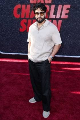 Los Angeles Premiere Of Netflix s aka Charlie Sheen Season 1 Wajeeh Mahmood arrives at the Los Angeles Premiere Of Netflix s aka American actor Charlie Sheen Season 1 held at the Netflix Tudum Theater in Hollywood, Los Angeles, California, United States. Netflix Tudum Theater, Hollywood, Los Angeles, California, USA California United States  Copyright: xImagexPressxAgencyx originalFilename: collin-losangel250905_npTxv.jpg