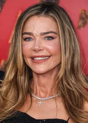 Los Angeles Premiere Of Netflix s aka Charlie Sheen Season 1 American actress, model, and TV personality Denise Richards arrives at the Los Angeles Premiere Of Netflix s aka American actor Charlie Sheen Season 1 held at the Netflix Tudum Theater in Hollywood, Los Angeles, California, United States. Netflix Tudum Theater, Hollywood, Los Angeles, California, USA California United States  Copyright: xImagexPressxAgencyx originalFilename: collin-losangel250905_npEEC.jpg