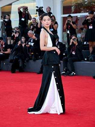 Venice, 82nd Venice International Film Festival 2025 - Evening 10. red carpet of the film Ri Gua Zhong Tian (The Sun Rises On Us All) - In the photo: Xin Zhilei  Copyright: xSimonexComix xipa-agency.netx xPoolxPhotoxEventsx06x IPA_Agency_IPA64227106