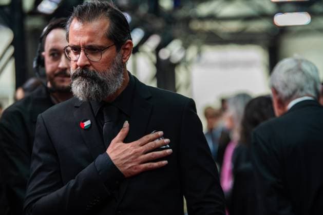 September 5, 2025, Toronto, On, Canada: Producer Ossama Bawardi wears a Palestine flag pin on the red carpet for öÄuPalestine 36öÄÃ¹ at the Toronto International Film Festival in Toronto on Friday, September 5, 2025. Toronto Canada  - ZUMAc35_ 20250905_zaf_c35_052 Copyright: xLauraxProctorx