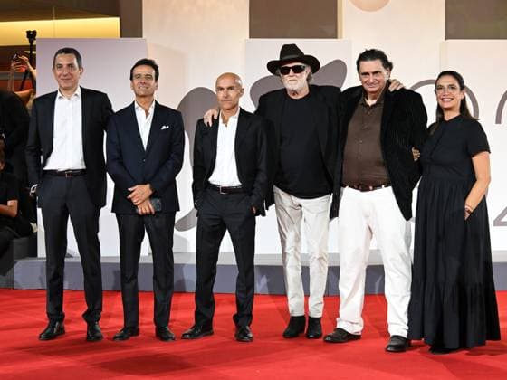 : Venice, 82nd Venice International Film Festival 2025 - Evening 10. Red Carpet of the film Francesco De Gregori Nevergreen . Pictured: Francesco De Gregori, Stefano Pistolini  - ZUMAp169 20250905_zea_p169_1088 Copyright: xManuelexMangiarottix