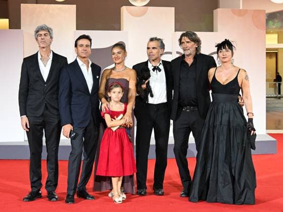 Venice, 82nd Venice International Film Festival 2025 - Evening 10. Red Carpet of the film Piero Pelù. Rumore Dentro . Pictured: Valentina Parigi, Franco Di Sarro, Piero Pelù, Francesco Fei, Pietro Fuccio  Copyright: xManuelexMangiarottix xipa-agency.netx xPoolxPhotoxEventsx06x IPA_Agency_IPA64231277