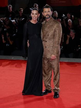 Venice, Italy: Venice, 82nd Venice International Film Festival 2025 - Evening 10 - Red Carpet for the film L Isola di Andrea Pictured: Milena Mancini, Vinicio Marchioni Venice Italy  - ZUMAp169 20250905_zea_p169_1223 Copyright: xAlbertoxTerenghi PoolxxEvenx