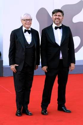 Nino D Angelo mit Sohn Toni D Angelo bei der Premiere des Dokumentarfilms Nino. 18 Giorni auf der Biennale di Venezia 2025 82. Internationale Filmfestspiele von Venedig im Palazzo del Cinema. Venedig, 05.09.2025
