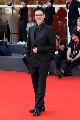 Feng Shaofeng bei der Premiere des Kinofilms Sun Rises on Us All Ri Gua Zhong Tian auf der Biennale di Venezia 2025 82. Internationale Filmfestspiele von Venedig im Palazzo del Cinema. Venedig, 05.09.2025