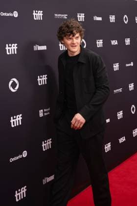 September 5, 2025, Toronto, Ontario, Canada: Robert Aramayo attends the red carpet for the Palestine 36 premiere during the 2025 Toronto International Film Festival at Roy Thomson Hall. on September 5, 2025 in Toronto, Canada. Toronto Canada - ZUMAe321 20250905_zea_e321_051 Copyright: xLeonardoxRamirezx