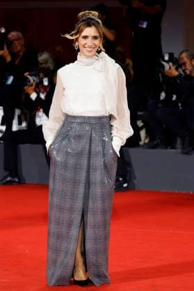 Teresa Saponangelo bei der Premiere des Dokumentarfilms Piero PelÃ¹. Rumore dentro Noise inside. Don t Call Me a Rock Star auf der Biennale di Venezia 2025 82. Internationale Filmfestspiele von Venedig im Palazzo del Cinema. Venedig, 05.09.2025
