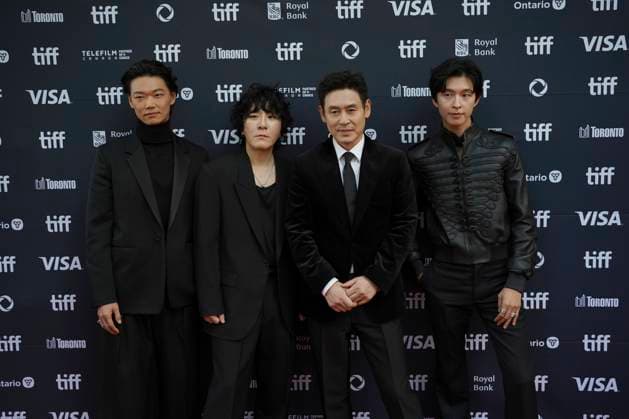 September 5, 2025, Toronto, Ontario, Canada: (L-R) Show Kasamatsu, Byun Sung-Hyun, Sul Kyung-Gu and Hong Kyung attend the red carpet for the Ã¢â‚¬ËœGood NewsÃ¢â‚¬â ¢ premiere during the 2025 Toronto International Film Festival at The Princess Of Wales Theater. on September 5, 2025 in Toronto, Canada. Toronto Canada - ZUMAe321 20250905_zea_e321_107 Copyright: xLeonardoxRamirezx