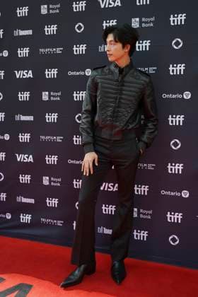 September 5, 2025, Toronto, Ontario, Canada: Hong Kyung attends the red carpet for the Ã¢â‚¬ËœGood NewsÃ¢â‚¬â ¢ premiere during the 2025 Toronto International Film Festival at The Princess Of Wales Theater. on September 5, 2025 in Toronto, Canada. Toronto Canada - ZUMAe321 20250905_zea_e321_128 Copyright: xLeonardoxRamirezx