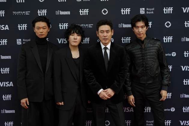 September 5, 2025, Toronto, Ontario, Canada: (L-R) Show Kasamatsu, Byun Sung-Hyun, Sul Kyung-Gu and Hong Kyung attend the red carpet for the Ã¢â‚¬ËœGood NewsÃ¢â‚¬â ¢ premiere during the 2025 Toronto International Film Festival at The Princess Of Wales Theater. on September 5, 2025 in Toronto, Canada. Toronto Canada - ZUMAe321 20250905_zea_e321_160 Copyright: xLeonardoxRamirezx