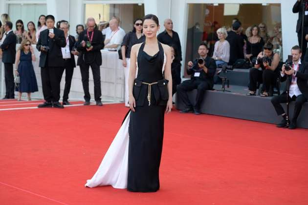 The sun rises on us all red carpet in Venice Lido - 05 Sep 2025 Xin Zhilei attends The sun rises on us all red carpet during the 82nd Venice Film Festival at Palazzo del Cinema. Venice Lido Italy Copyright: xMarioxCartellix xSOPAxImagesx _DSC7178
