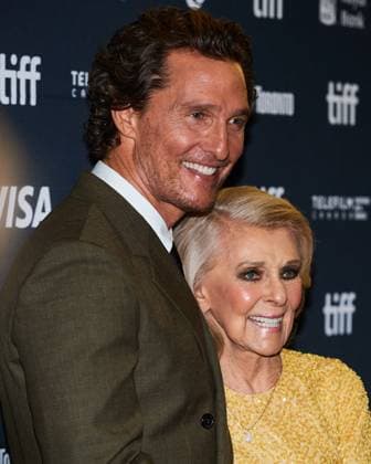 September 5, 2025, Toronto, On, Canada: Actor Matthew McConaughey and his mother, Kay are photographed on the red carpet for the film The Lost Bus during the Toronto International Film Festival in Toronto, on Friday, Sept. 5, 2025. Toronto Canada  - ZUMAc35_ 20250905_zaf_c35_146 Copyright: xSammyxKoganx
