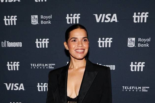 September 5, 2025, Toronto, On, Canada: America Ferrera is photographed on the red carpet for the film The Lost Bus during the Toronto International Film Festival in Toronto, on Friday, Sept. 5, 2025. Toronto Canada  - ZUMAc35_ 20250905_zaf_c35_154 Copyright: xSammyxKoganx