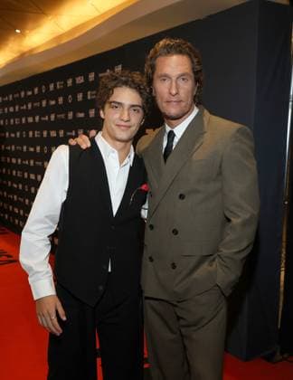 2025 Toronto International Film Festival - The Lost Bus Premiere Levi Alves McConaughey, Matthew McConaughey attend the premiere of The Lost Bus during the 2025 Toronto International Film Festival at Princess of Wales Theatre on September 05, 2025 in Toronto, Ontario. Toronto Princess of Wales Theatre ON Canada Copyright: xPicjer imageSPACEx