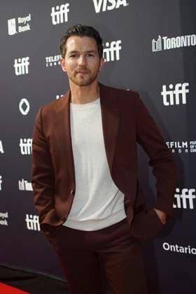 September 5, 2025, Toronto, Ontario, Canada: Matteo SImon attends the red carpet for the Ã¢â‚¬ËœSteal AwayÃ¢â‚¬â ¢ premiere during the 2025 Toronto International Film Festival at Royal Alexandra Theatre. on September 5, 2025 in Toronto, Canada. Toronto Canada - ZUMAe321 20250905_zea_e321_231 Copyright: xLeonardoxRamirezx
