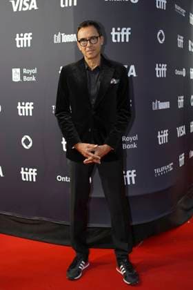 September 5, 2025, Toronto, Ontario, Canada: Damond DÃ¢â‚¬â ¢Oliveira attends the red carpet for the Ã¢â‚¬ËœSteal AwayÃ¢â‚¬â ¢ premiere during the 2025 Toronto International Film Festival at Royal Alexandra Theatre. on September 5, 2025 in Toronto, Canada. Toronto Canada - ZUMAe321 20250905_zea_e321_274 Copyright: xLeonardoxRamirezx