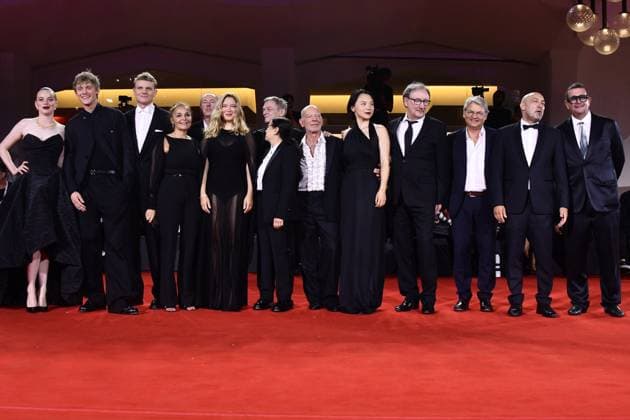 82eme Festival International du Film de Venise Mostra de Venise SILENT FRIEND Premiere at the 82nd International Venice Film festival LEA SEYDOUX attends the SILENT FRIEND red carpet 448374 2025 09 05 Venice Italy  Copyright: xThomasxBohlenx STAR_448374_044