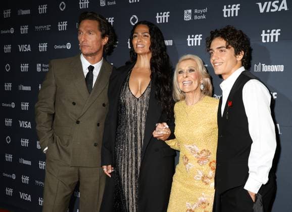 50th Toronto International Film Festival Red carpet of the film The lost bus Matthew McConaughey, Camilla Alves, Kay McConaughey and Levi McConaughey 448376 2025 09 05 Toronto Canada  Copyright: xIsabellexVautierx xStarfacex STAR_448376_071