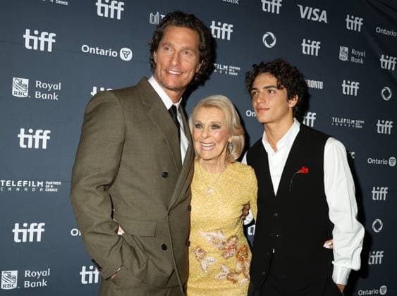 50th Toronto International Film Festival Red carpet of the film The lost bus Matthew McConaughey, Kay McConaughey and Levi McConaughey 448376 2025 09 05 Toronto Canada  Copyright: xIsabellexVautierx xStarfacex STAR_448376_078