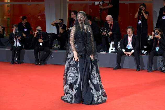 Silvia Salemi bei der Premiere des Dokumentarfilms Piero PelÃ¹. Rumore dentro Noise inside. Don t Call Me a Rock Star auf der Biennale di Venezia 2025 82. Internationale Filmfestspiele von Venedig im Palazzo del Cinema. Venedig, 05.09.2025